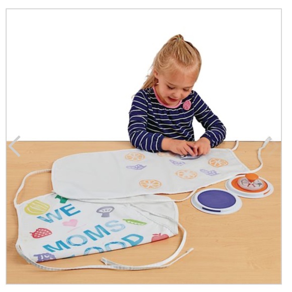 Tulip One-Step Tie-Dye 3 Color Kit & Colorations® Blank Canvas Aprons - Set of 9 - Picture 6 of 8